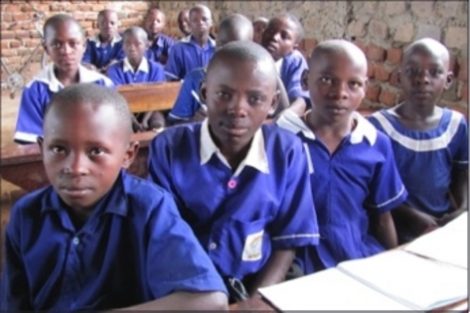 50 new school desks in Uganda